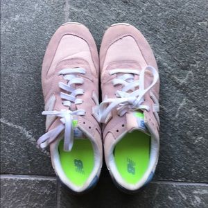 pastel pink new balance running shoes